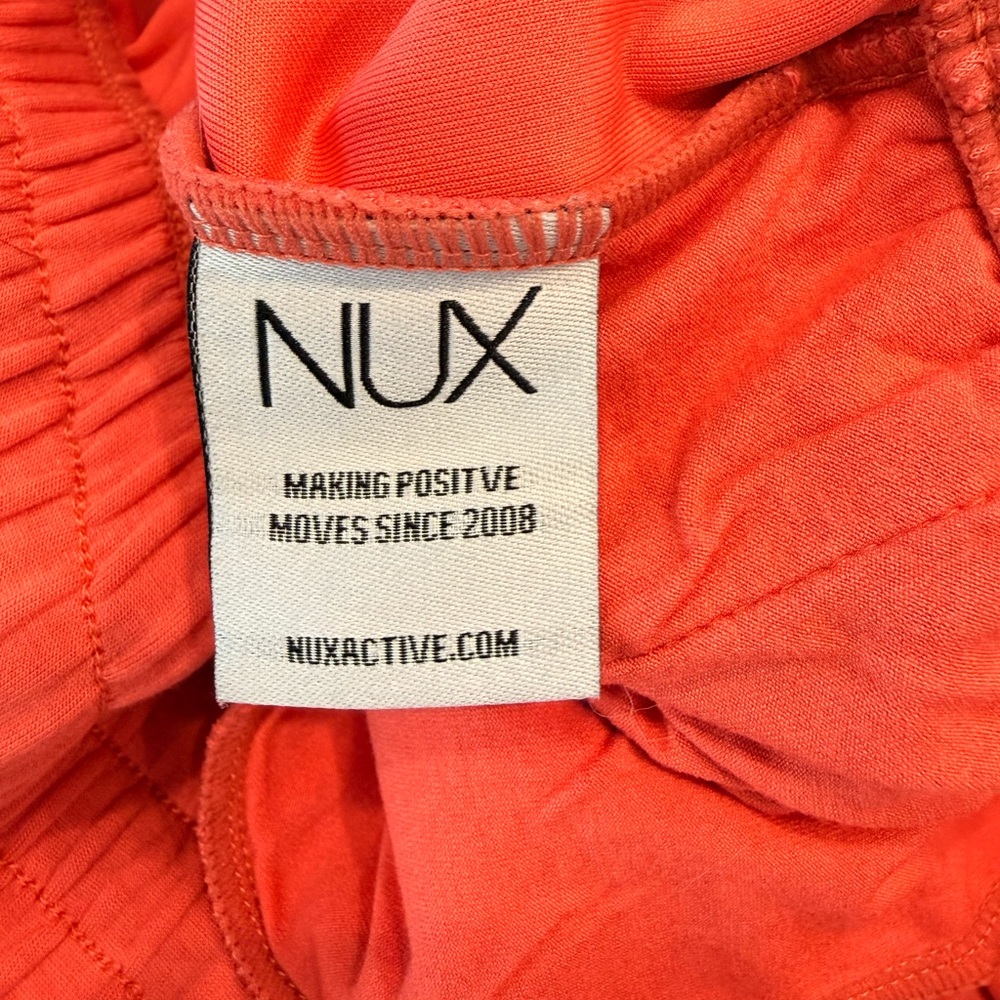 NUX Coral Hooded Crop Top & Drawstring Track Pants Set - Picture 11 of 16